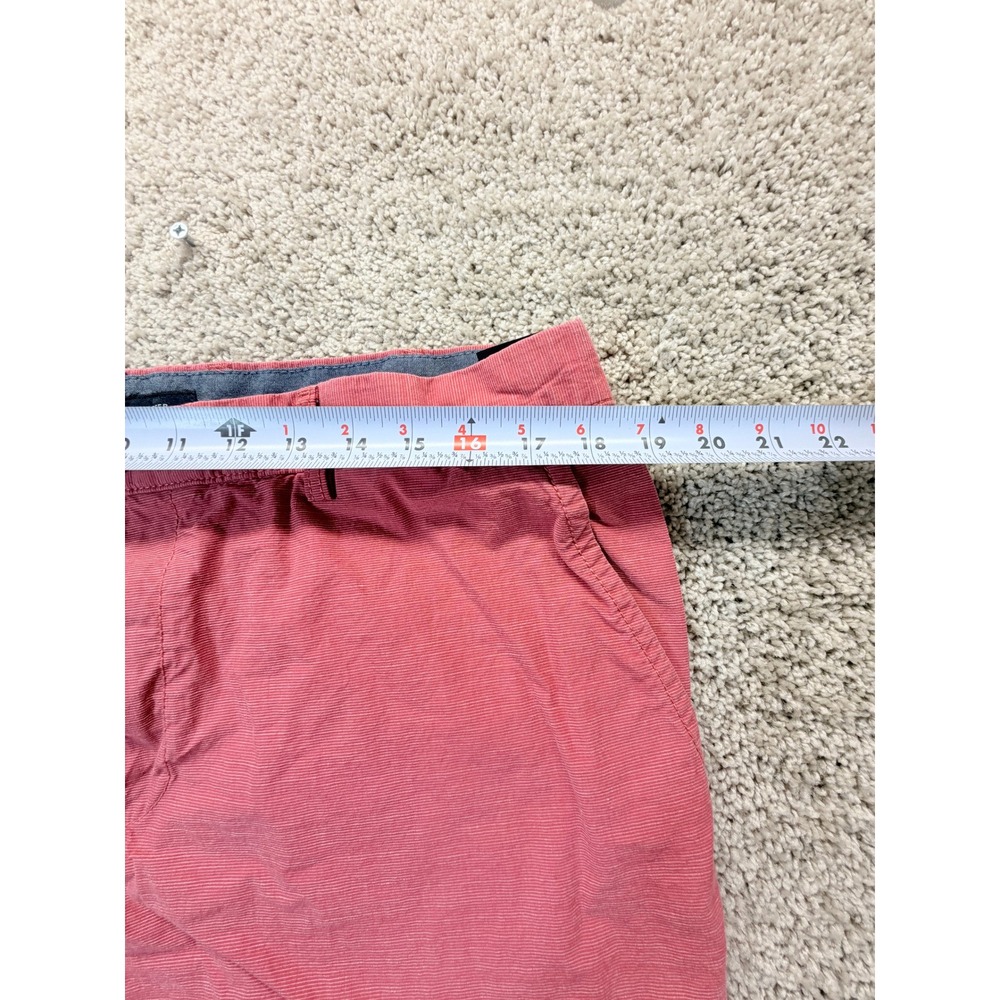 Tommy Hilfiger Mens Chino Shorts Size 38 Salmon Pink Coral Striped Flat Front - Picture 4 of 5